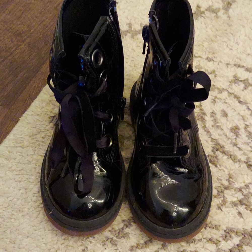 Adorable patent boots